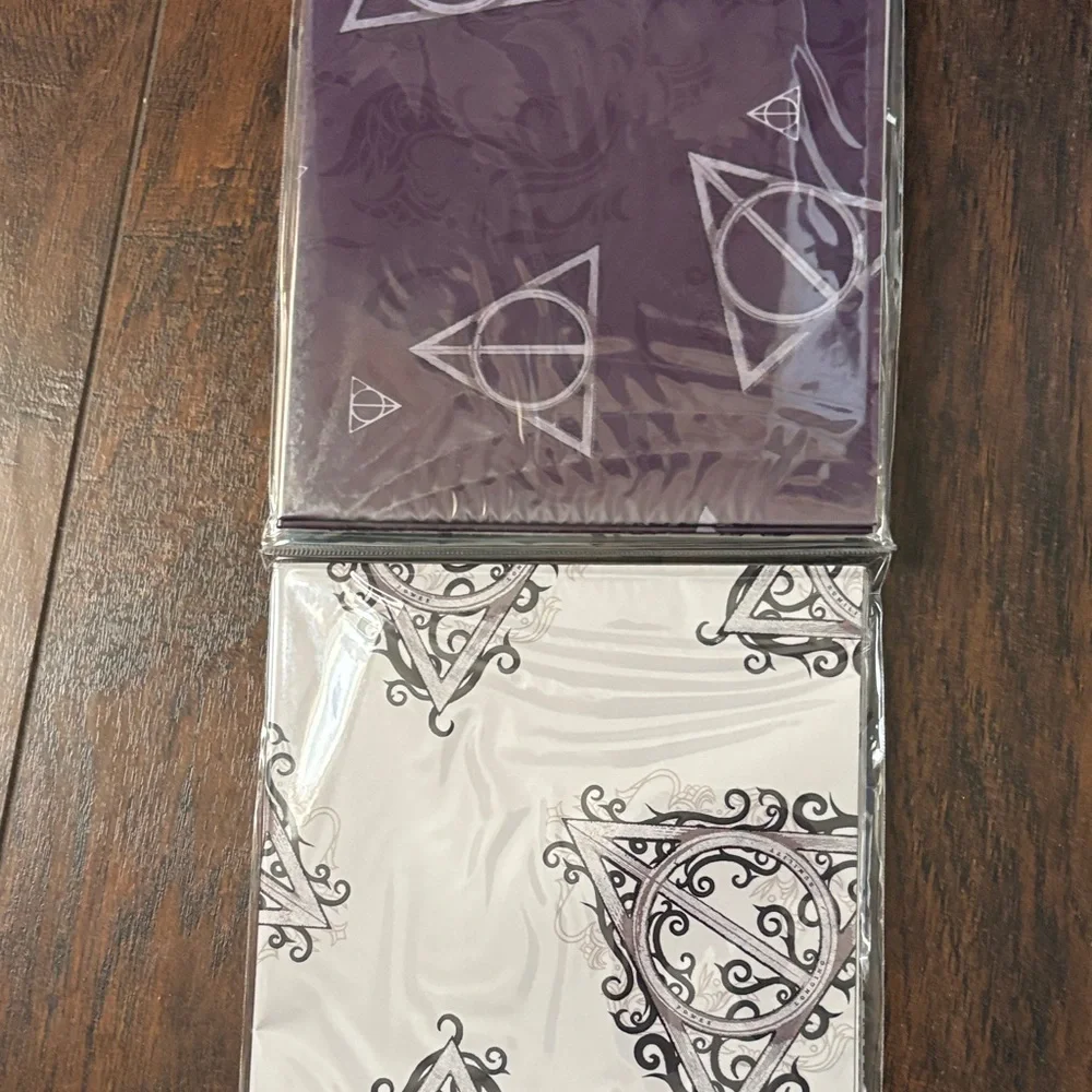 Harry Potter Wrapping Paper Set and (10) Postcard Set - Universal Exclusive